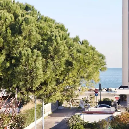 Uno Scorcio Di Blu Rimini