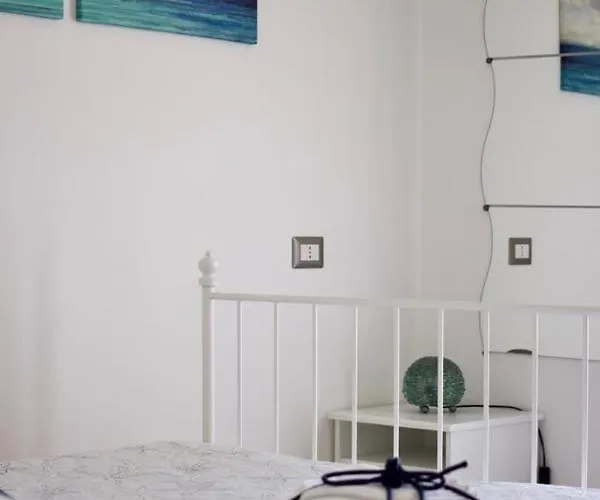 아파트 Uno Scorcio Di Blu *